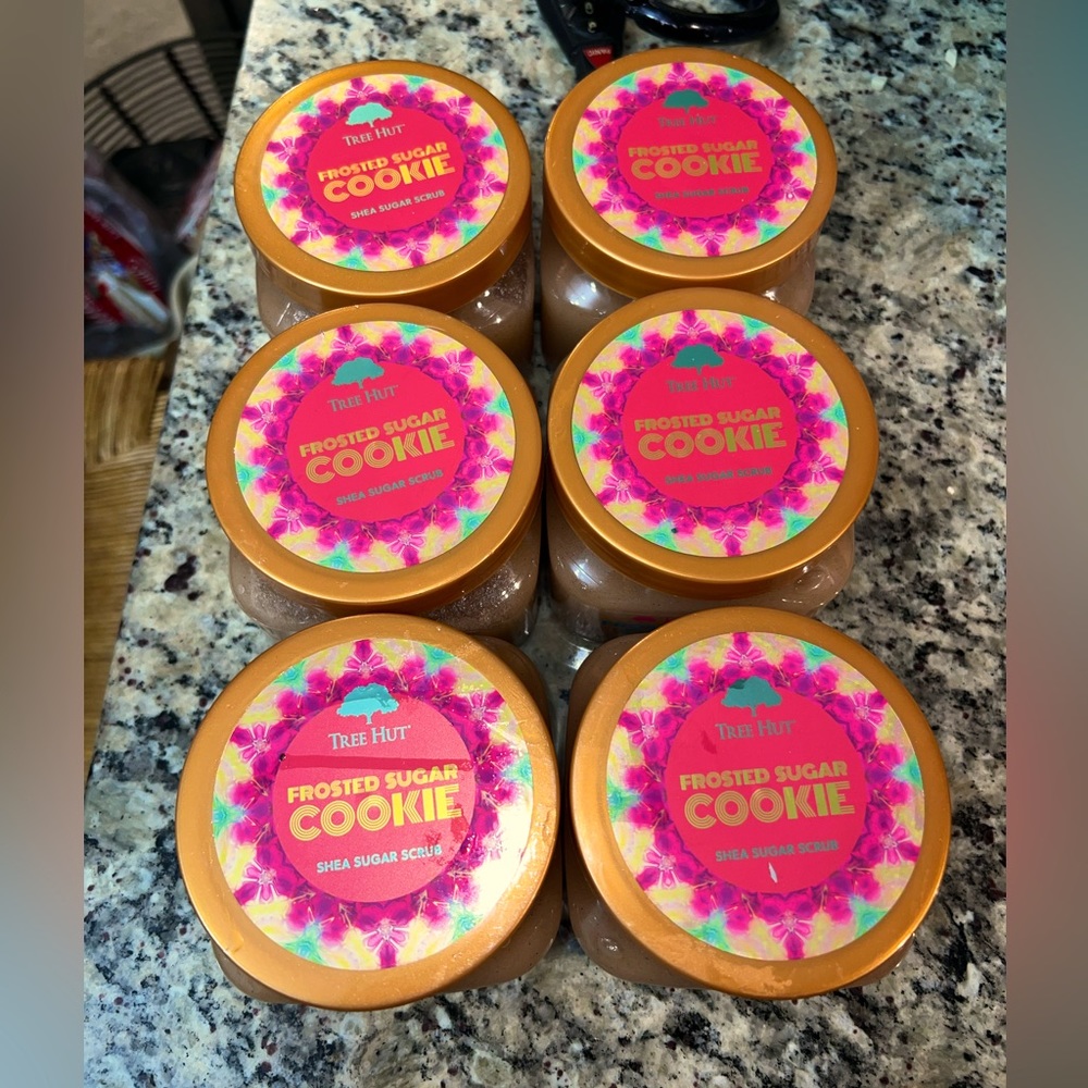 Frosted sugar cookie Tree hut scrub (Limited edition!!!)